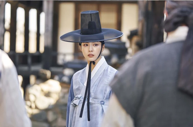 Captivating the King Shin Se Kyung