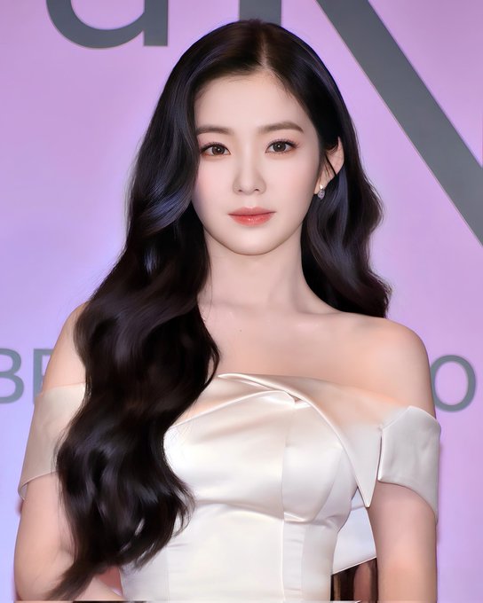 irene red velvet