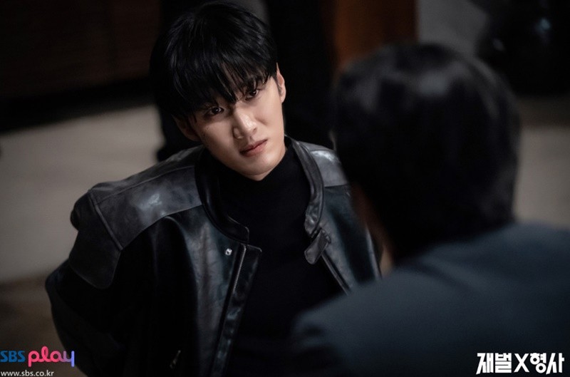 chaebol-detective Ahn Bo-hyun