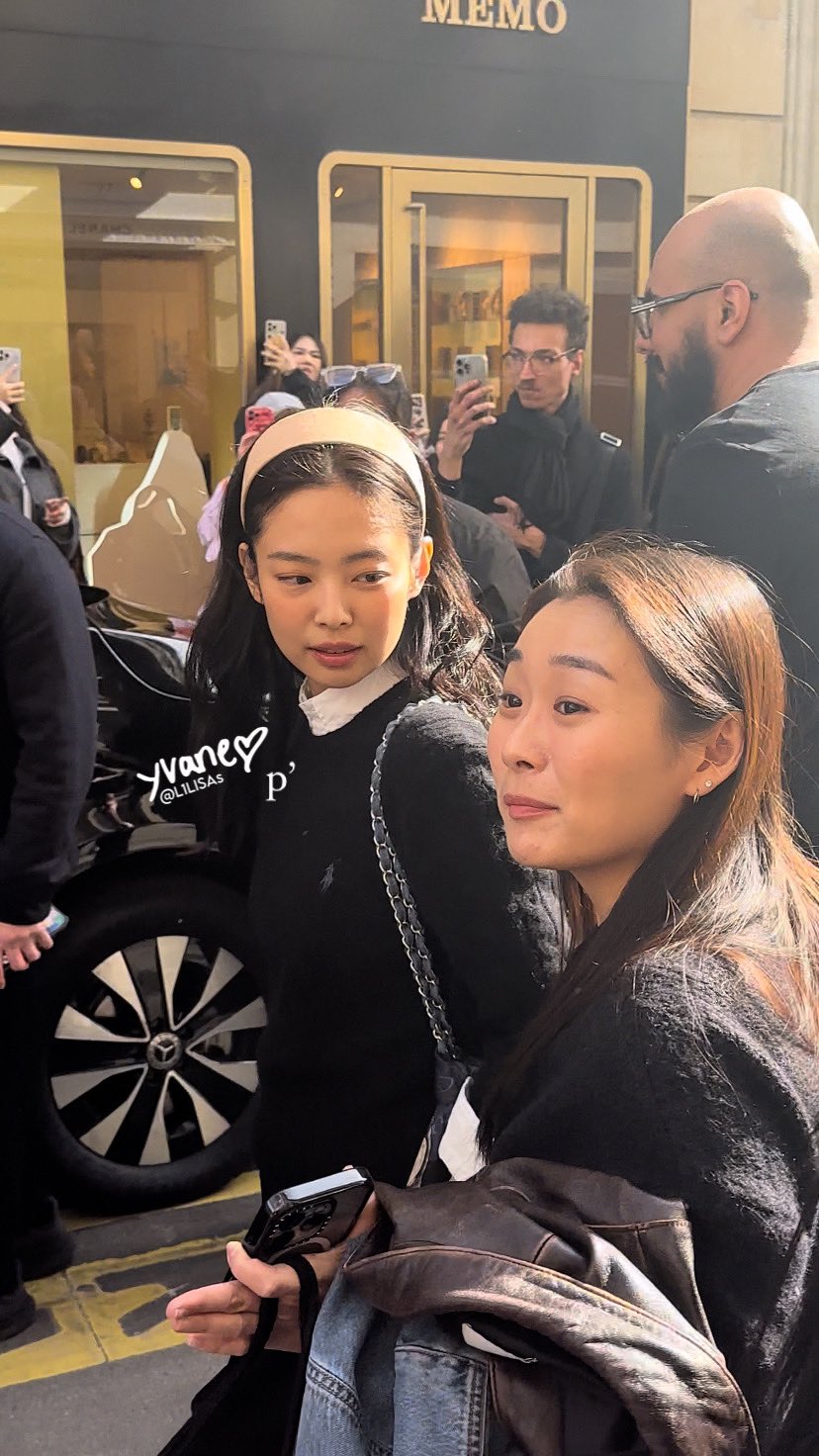 blackpink-jennie-Paris Fashion Week