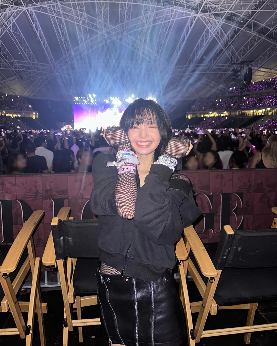 lisa blackpink