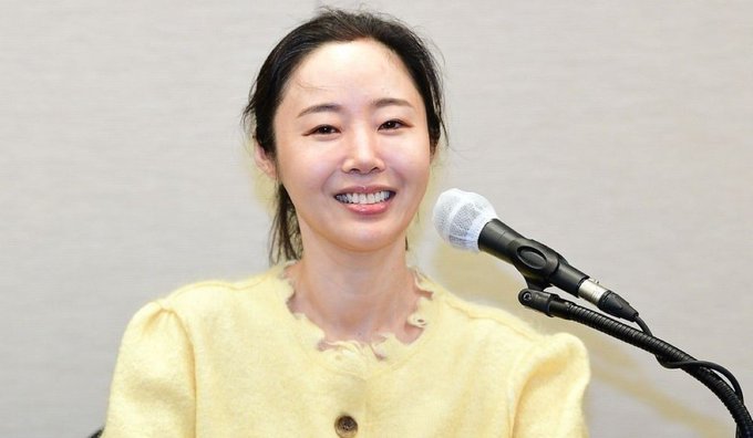 min hee jin-thumbnail