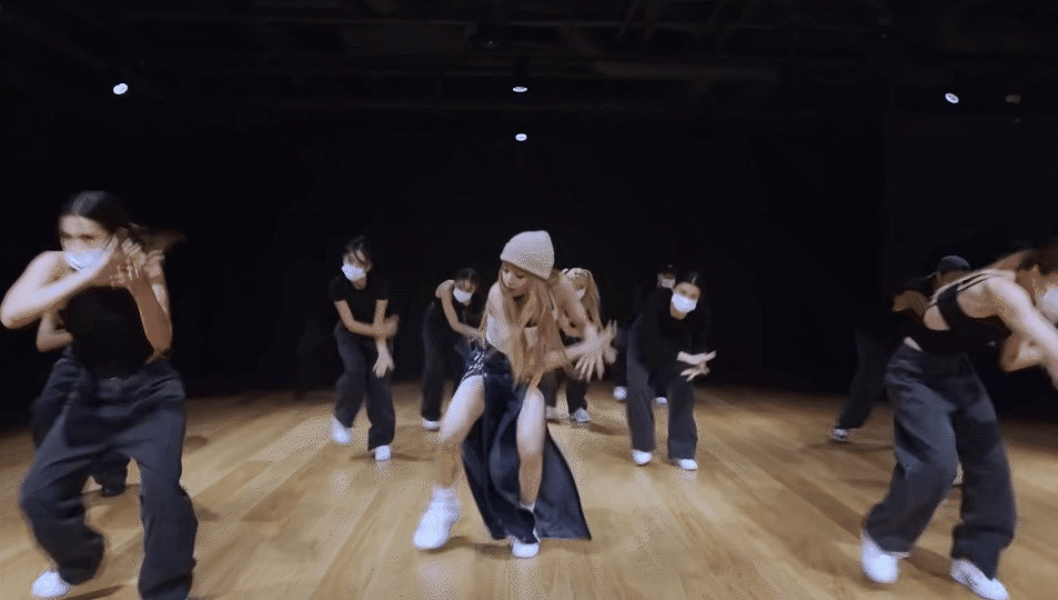 lisa blackpink