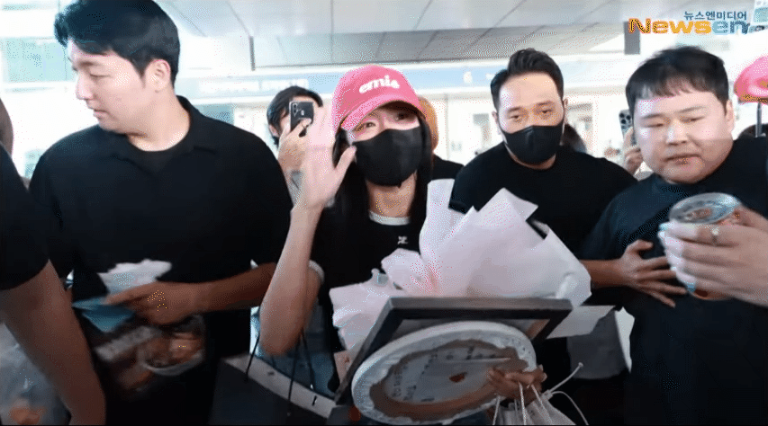 jisoo blackpink airport