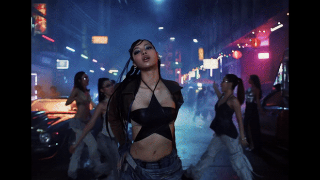lisa blackpink rockstar