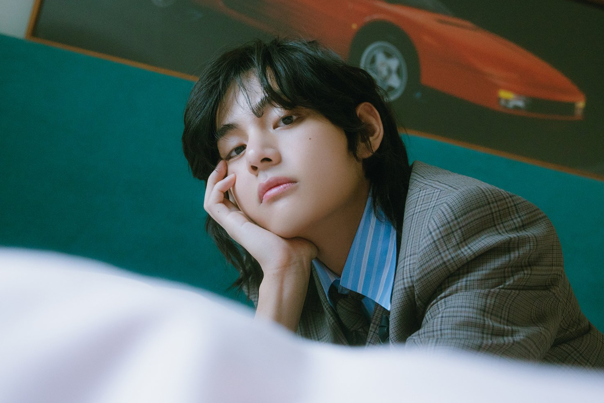 bts v thumbnail
