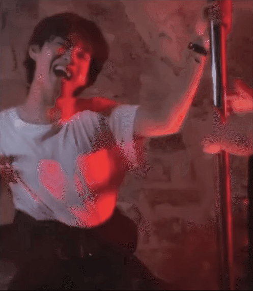 lisa-blackpink-bts-v-pole-dancing-1-090924