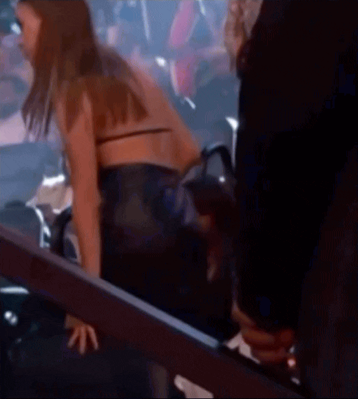 lisa-blackpink-vmas-1-140924