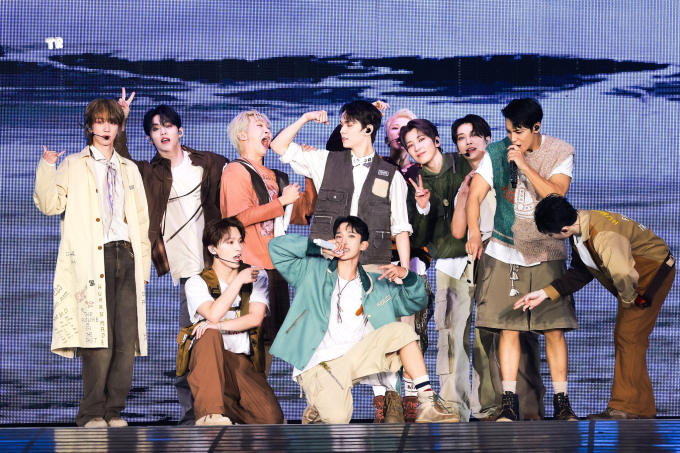 SEVENTEEN 
