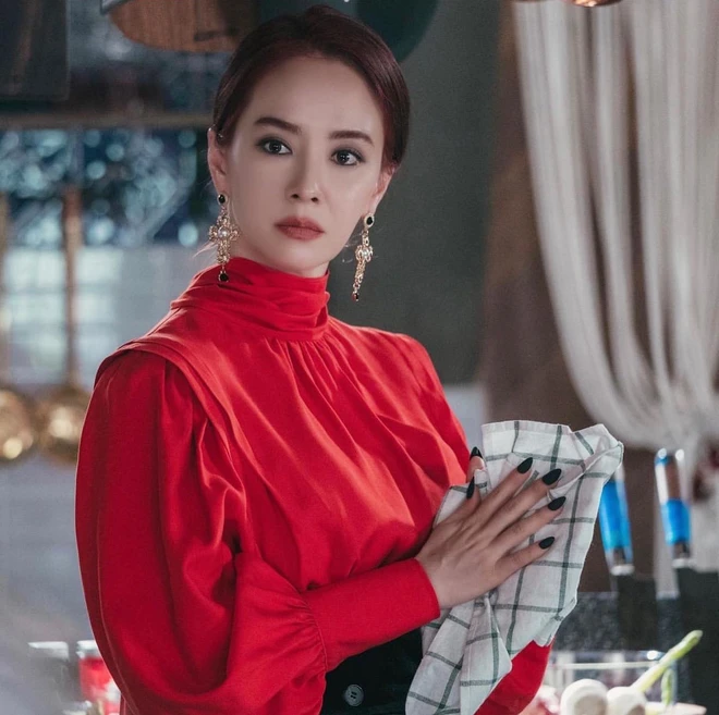 Song Ji Hyo - The Witch's Restaurant