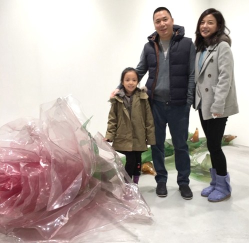Vicky Zhao recently disclosed that she and her ex-husband, Huang Youlong, have been divorced for years.