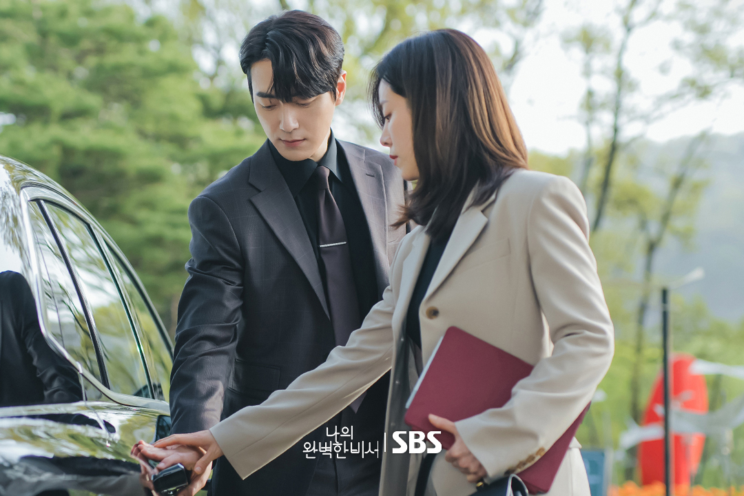 Han ji min Lee Joon Hyuk-Love Scout