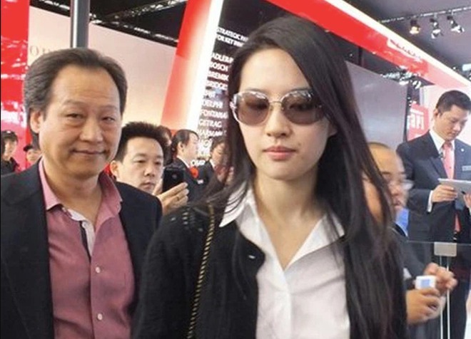 Liu Yifei billionaire Chen Jinfei