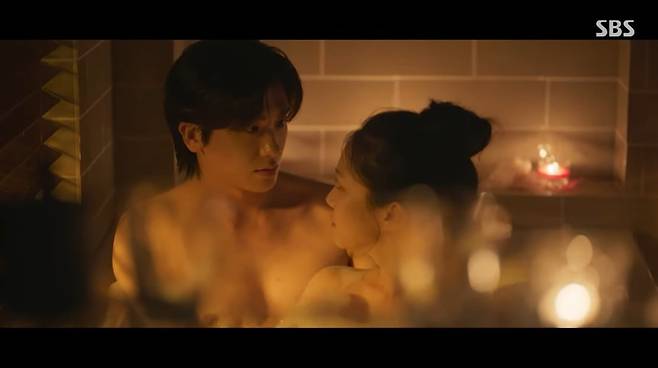 hong hwa yeon park hyung sik