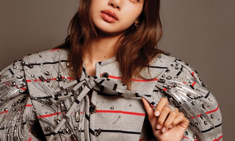 lisa Wants to Keep Relationship Private