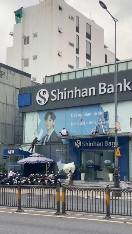 Kim Soo Hyun Controversy Leaves Small Business