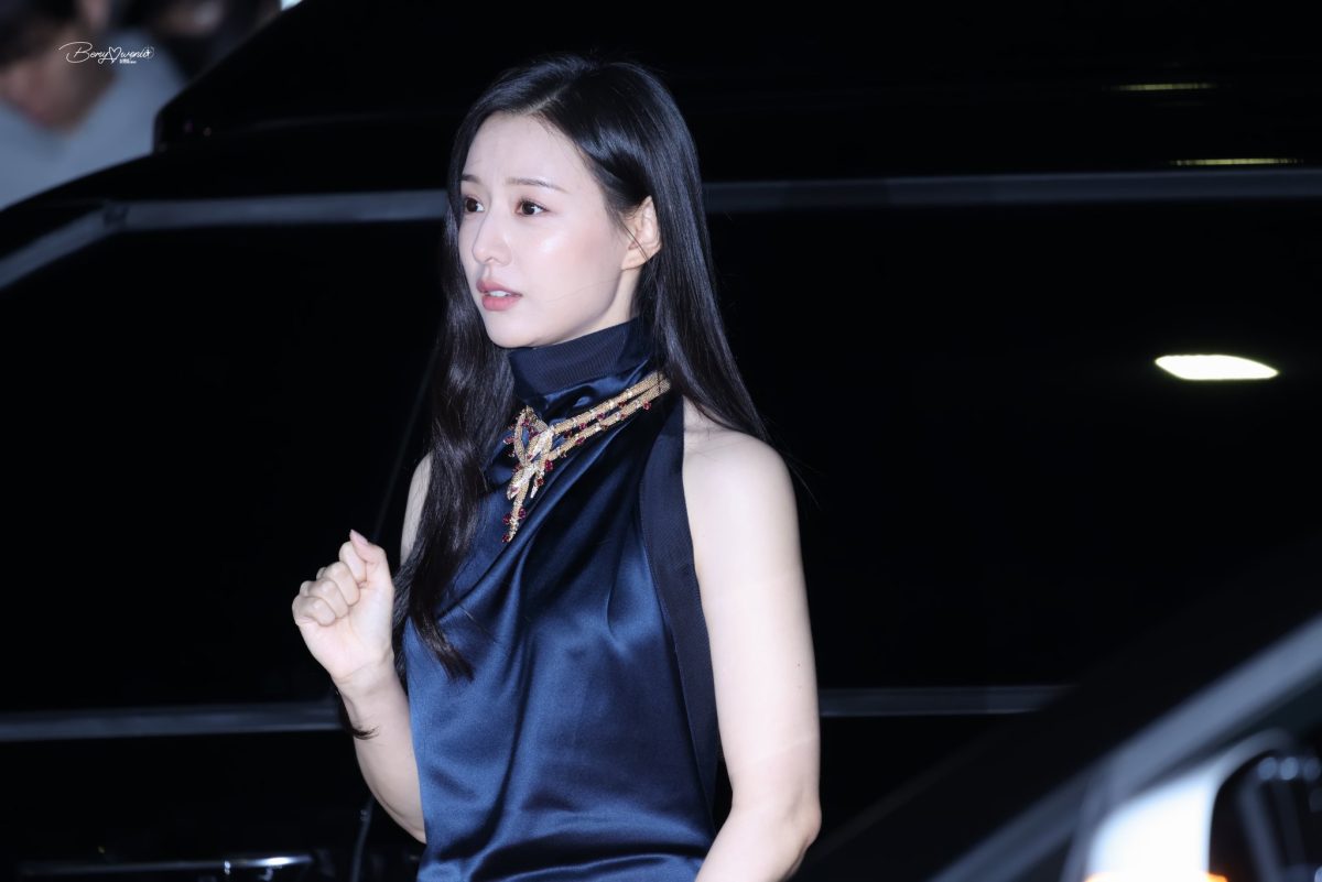 kim ji-won-Bulgari Serpenti Infinito exhibition photo