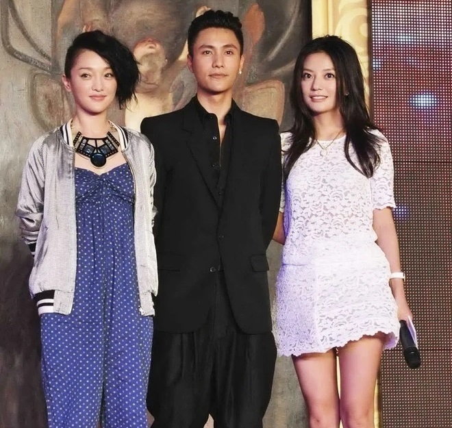 Zhao Wei standing beside Chen Kun 2