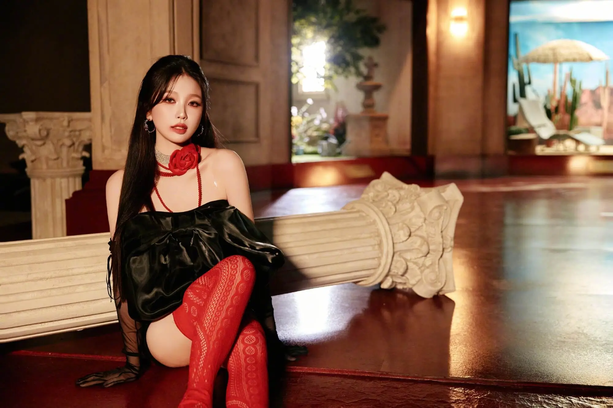 esther yu family scandalwoman-red-black-column.