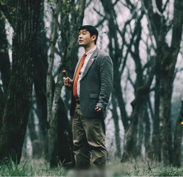 huang xiaoming career declineman-suit-forest-skeweredfood.