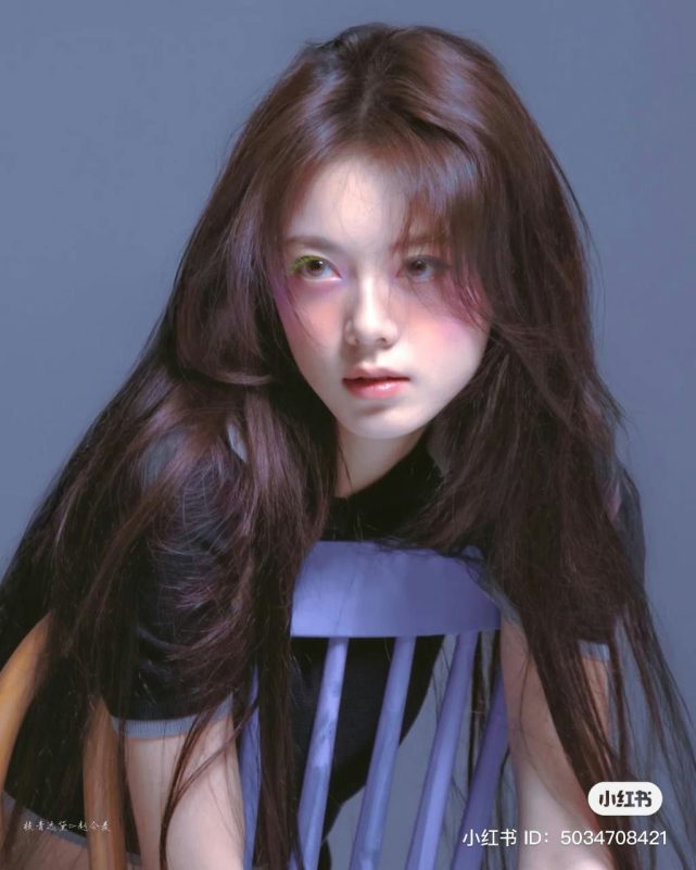 Zhao Jinmai viral close-upportrait-woman-makeup-chair.