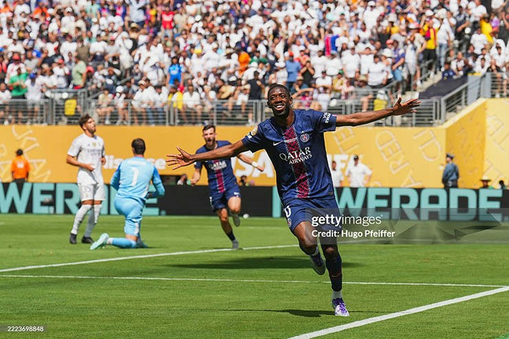 Dembele Ballon d'Or PSG vs Real Madridsoccer' 'goal' 'celebration' 'crowd' 'sports.