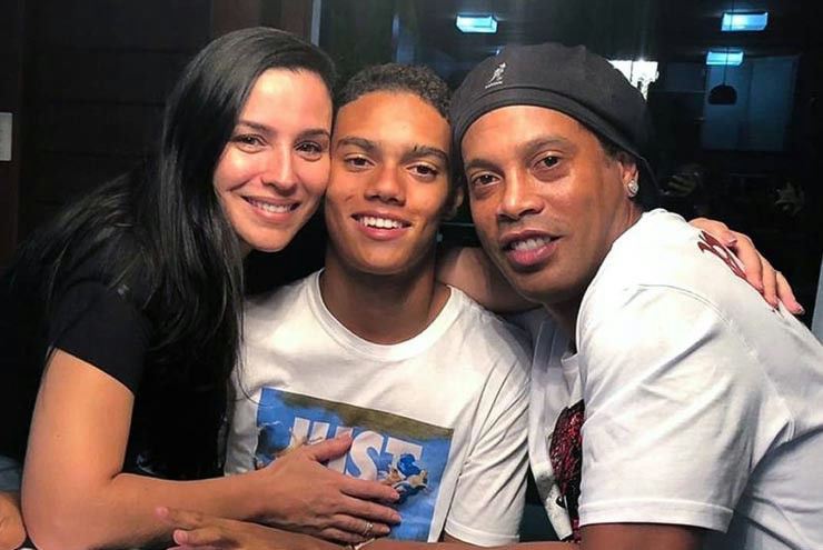 Ronaldinho private lifeportrait' 'family' 'smiling' 'casual.