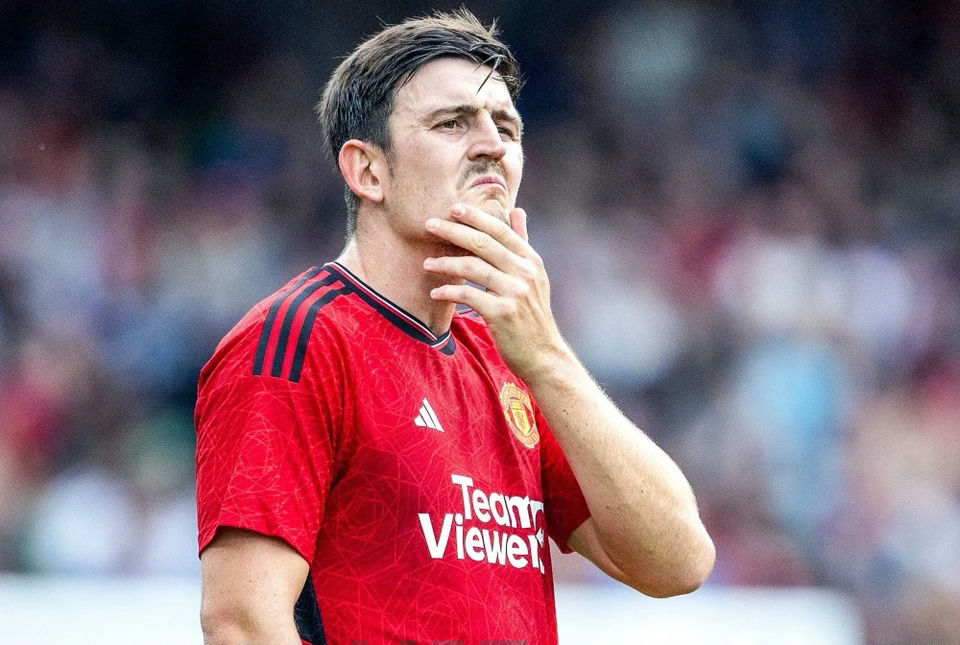 Most expensive signings in Manchester United history' 'arry' 'aguire' '' 'anchester' 'nited' '' 'houghtful' '' 'ed' 'ersey.