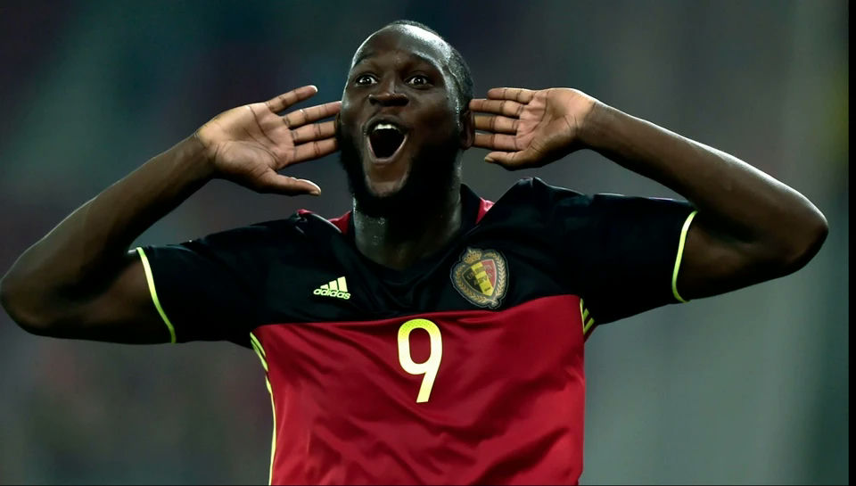 Most expensive signings in Manchester United history' 'omelu' 'ukaku' '' 'ootball' '' 'elebrating' '' 'umber' '.