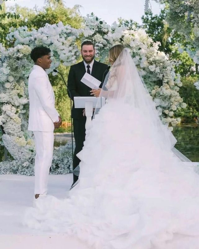 Endrick wedding Real Madrid' 'edding' '' 'lowers' '' 'room' '' 'ride.