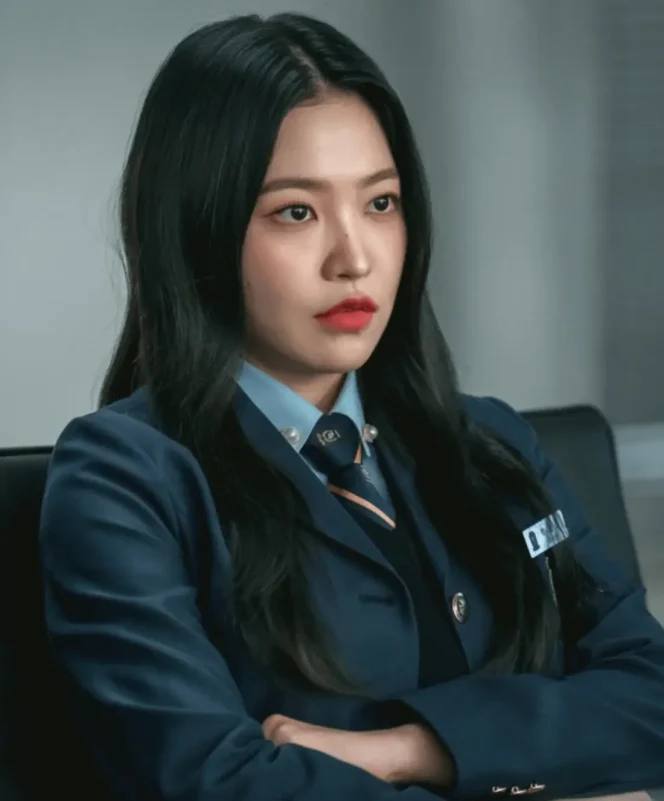 Baek Je Na Bitch x Richwoman' 'uniform' 'serious' 'portrait.