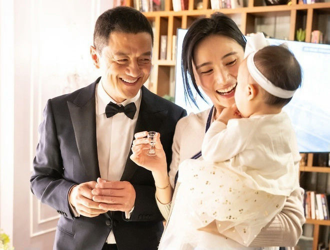 Li Yapeng financial troubles' 'amily' '' 'elebration' '' 'aby' '' 'uxedo.