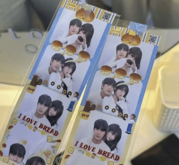 Lee Joo-eun Park Soo-jong datingphotobooth' 'couple' 'bread' 'stickers.