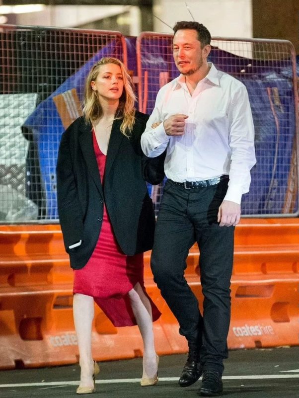 Amber Heard Elon Musk toxic relationship' 'mber' 'eard' '' 'lon' 'usk' '' 'ed' 'ress' '' 'ormalwear.
