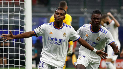 Rodri Real Madrid transfersoccer' 'players' 'celebration' 'goal' 'white_jerseys.