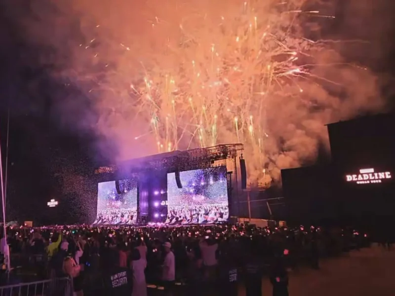 blackpink apt group performance