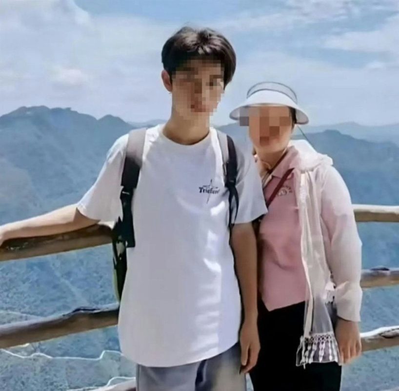 Chinese student Myanmar scam release' 'eople' '' 'ountains' '' 'ailing' '' 'asualwear.