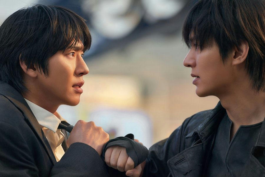 Lee Min-ho Omniscient Reader: The Prophetconfrontation' 'tension' 'suits' 'stare.