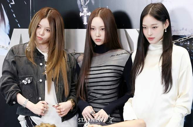 AllDay Project co-ed K-pop groupthree' 'women' 'fashion' 'kpop' 'style.