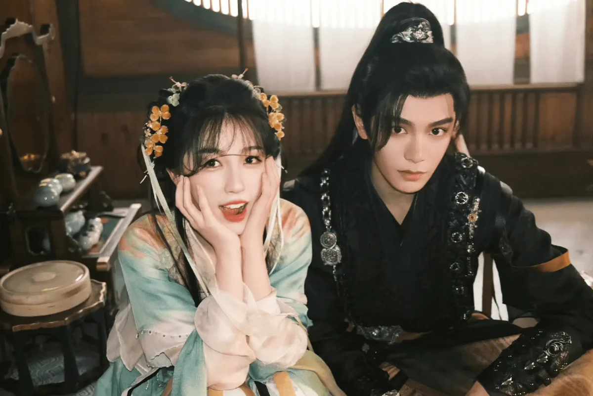 Chinese drama adaptationscouple' '' 'sian' 'costumes' 'portrait.