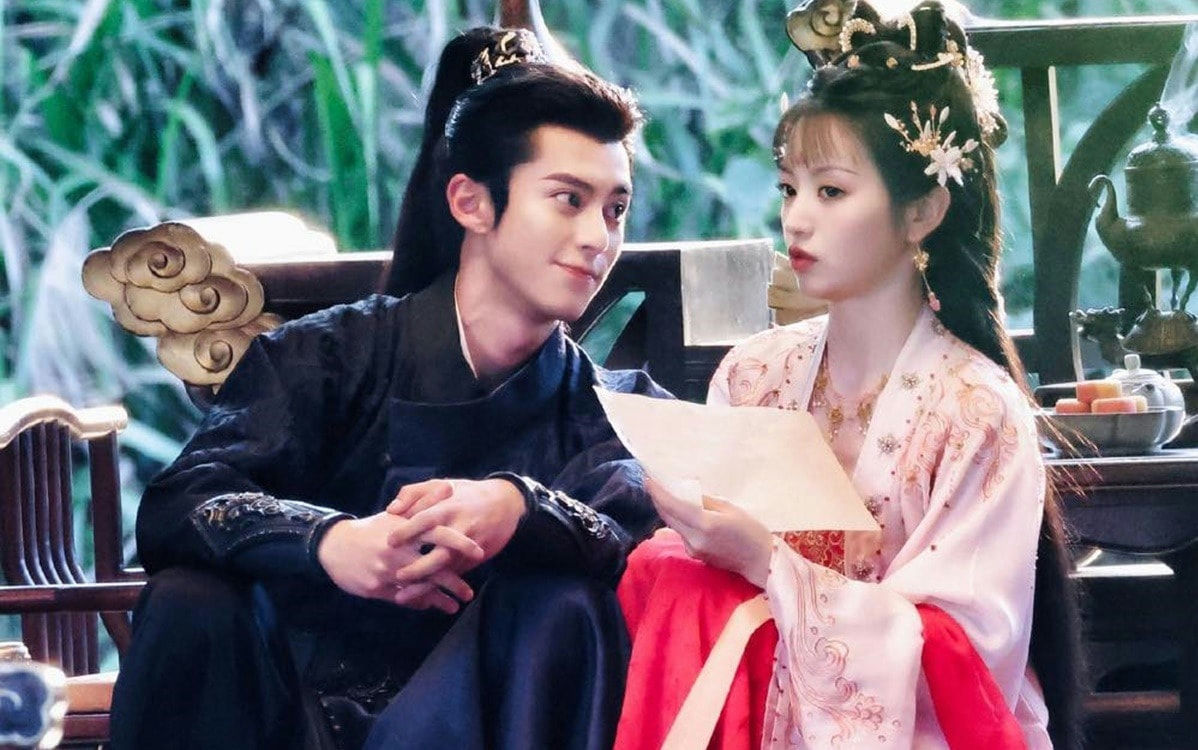 Chinese drama adaptations' 'sian' '' 'ouple' '' 'raditional' 'lothing' '' 'ocument' '' 'utdoor.
