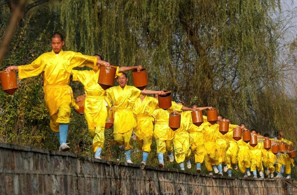 Shaolin Temple scandalmonks' 'yellow' 'obes' 'buckets' 'balance.