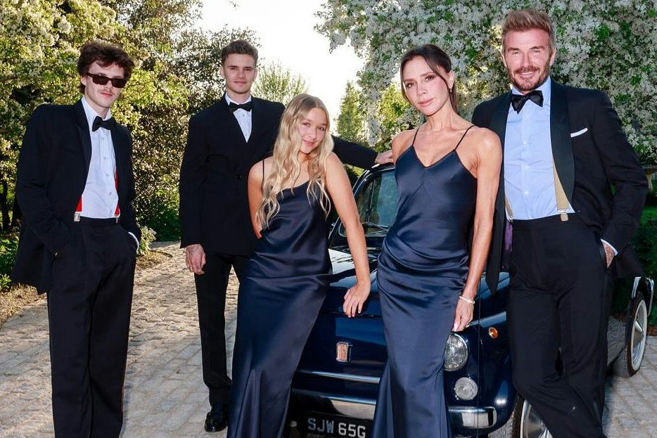 Beckham family feud Cruz Brooklynfamily' 'tuxedos' 'gowns' 'classiccar.