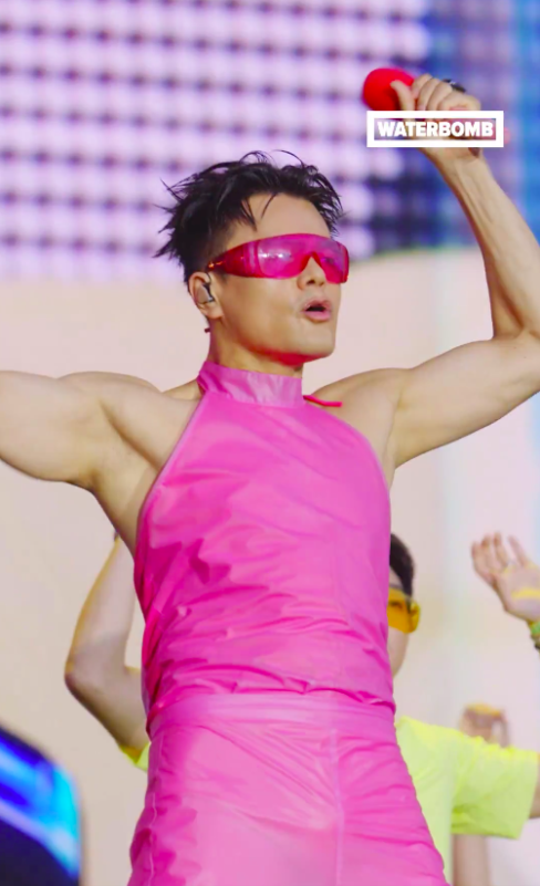 WATERBOMB K-pop festivalsinger' 'pinkclothing' 'sunglasses' 'performance.