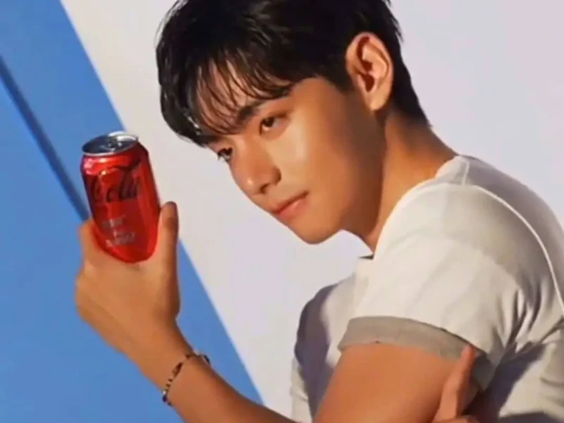 bts v cocacola model