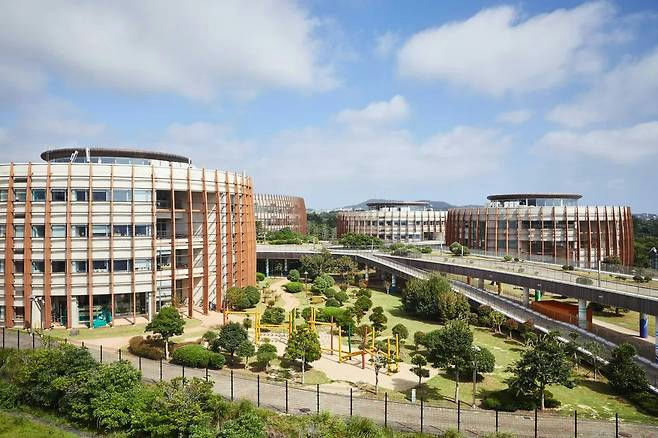 Youngseo Branksome Hall Asiapeople' '' '' '' 'architecture' 'buildings' 'greenery' '' '.