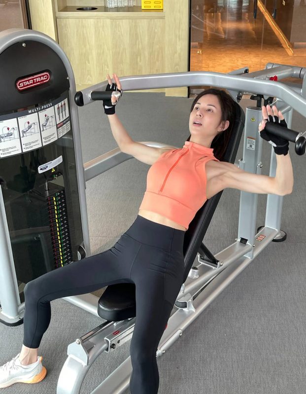 Carman Lee 58 years old fit bodywoman' 'gym' 'exercise' 'machine.