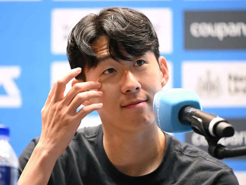 son heungmin bissouma tears