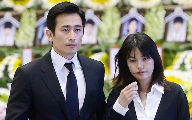 Cha In Pyo inheritance rumortwo' 'mourning' 'grief' 'suits' 'wreaths.