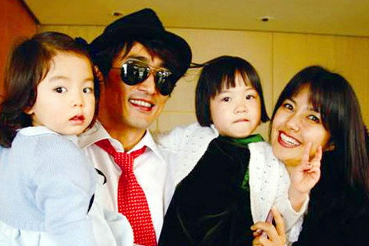 Cha In Pyo inheritance rumorpeople' 'family' 'hat' 'sunglasses' 'smile' '' '.